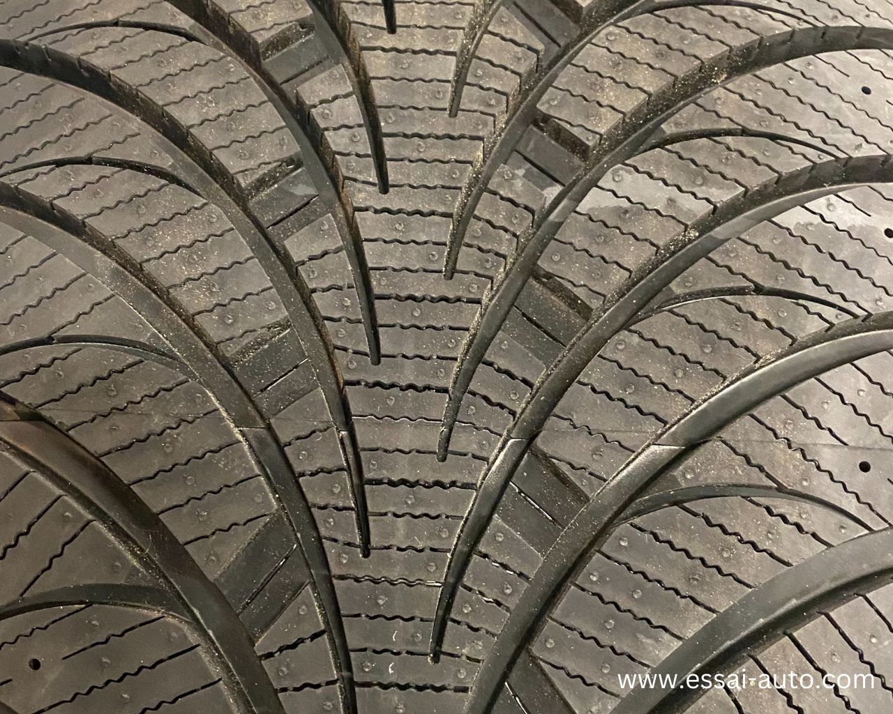 GoodYear WinterCommand 111