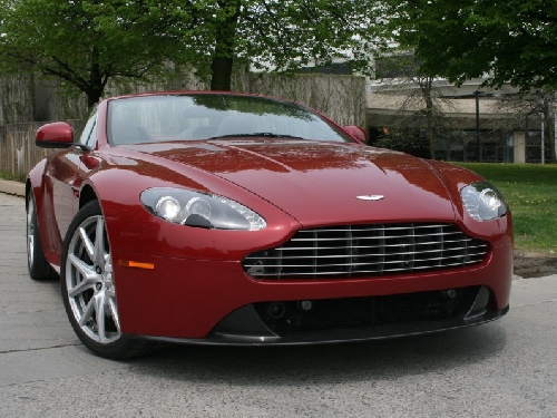 Aston Martin Vantage S 2012